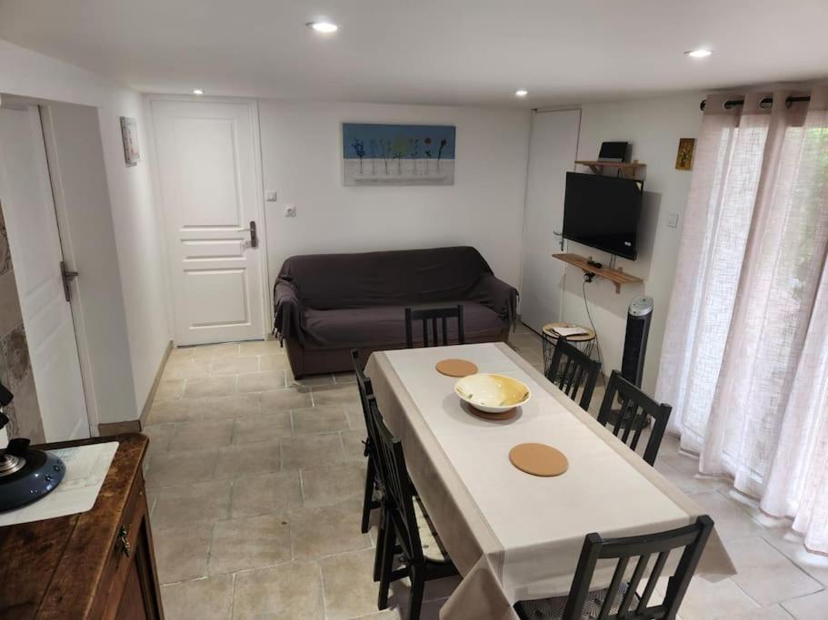 L'Etape Mediterraneenne Logement 4-6 Personnes Avec Parking Prive Sauvian Extérieur photo